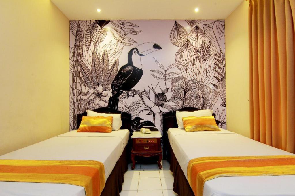Hotel Grand Rosela Yogyakarta Exterior foto