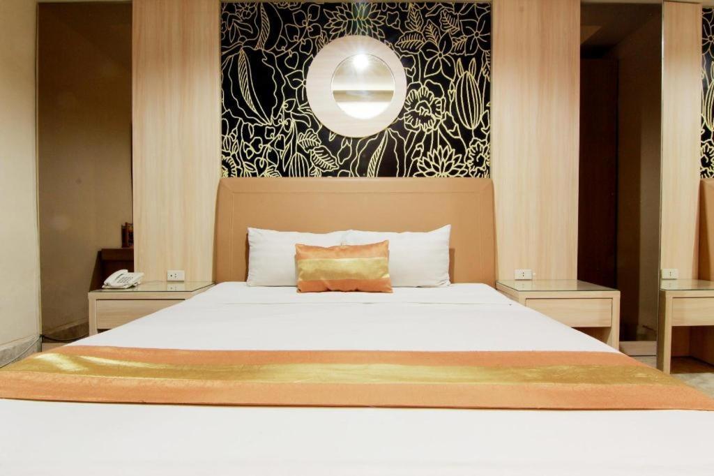 Hotel Grand Rosela Yogyakarta Exterior foto