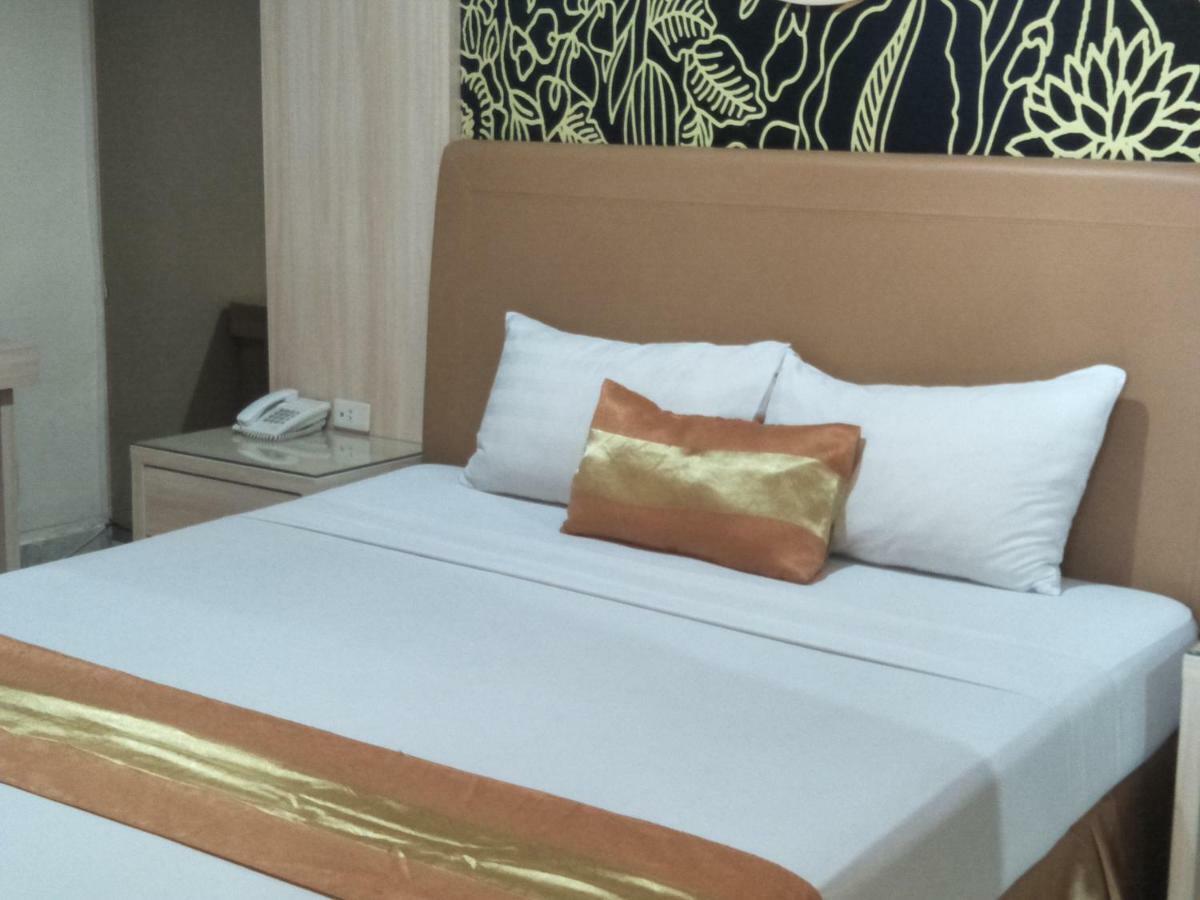 Hotel Grand Rosela Yogyakarta Exterior foto